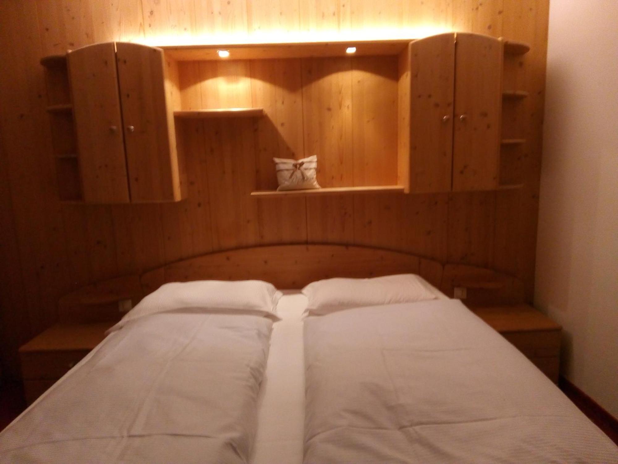Hotel Schoenwies Тродена Екстериор снимка