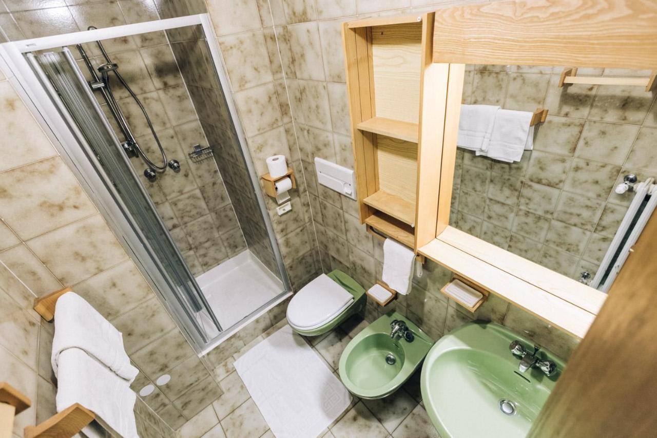 Hotel Schoenwies Тродена Екстериор снимка