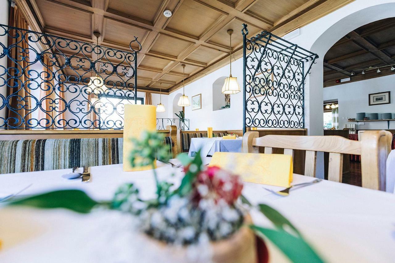 Hotel Schoenwies Тродена Екстериор снимка